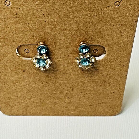 Vintage Blue Rhinestone Floral Earrings Gold Tone Mid Century Sparkle Screw Back - Picture 2 of 12